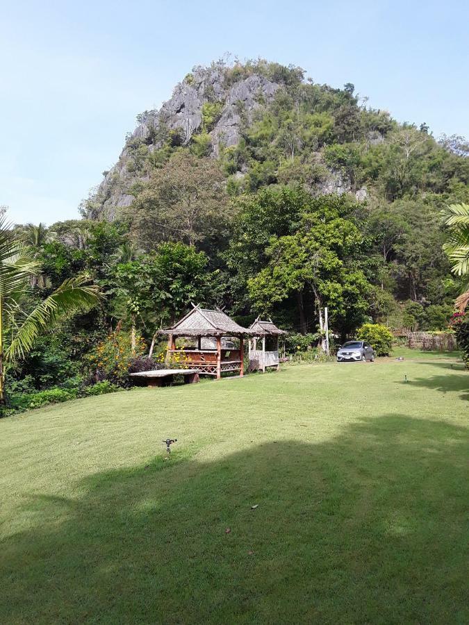 Baanrai Saiyoknoi Resort Ban Huai Maenam Noi Esterno foto